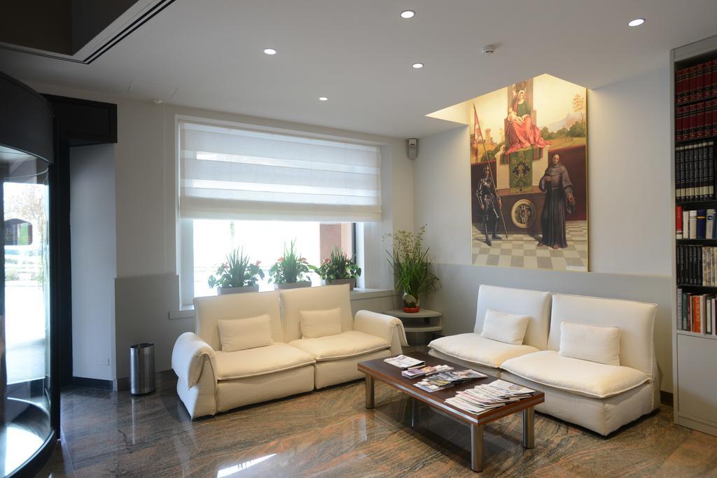 Albergo Roma, BW Signature Collection كاستيلفرانكو فينيتو المظهر الخارجي الصورة