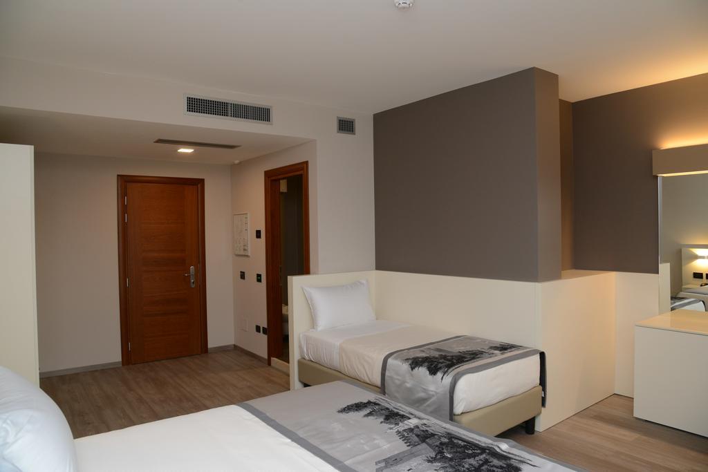 Albergo Roma, BW Signature Collection كاستيلفرانكو فينيتو المظهر الخارجي الصورة