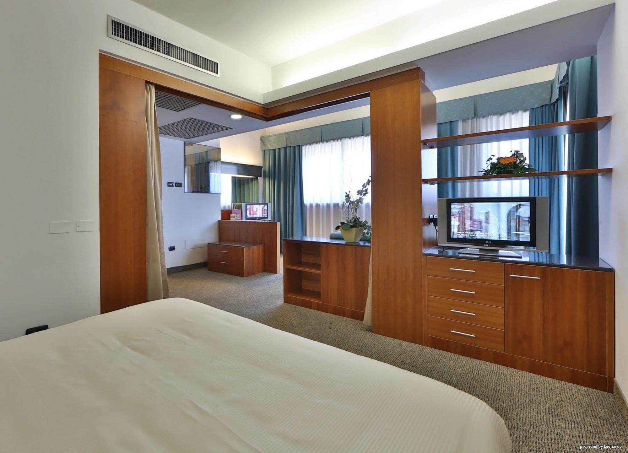 Albergo Roma, BW Signature Collection كاستيلفرانكو فينيتو المظهر الخارجي الصورة