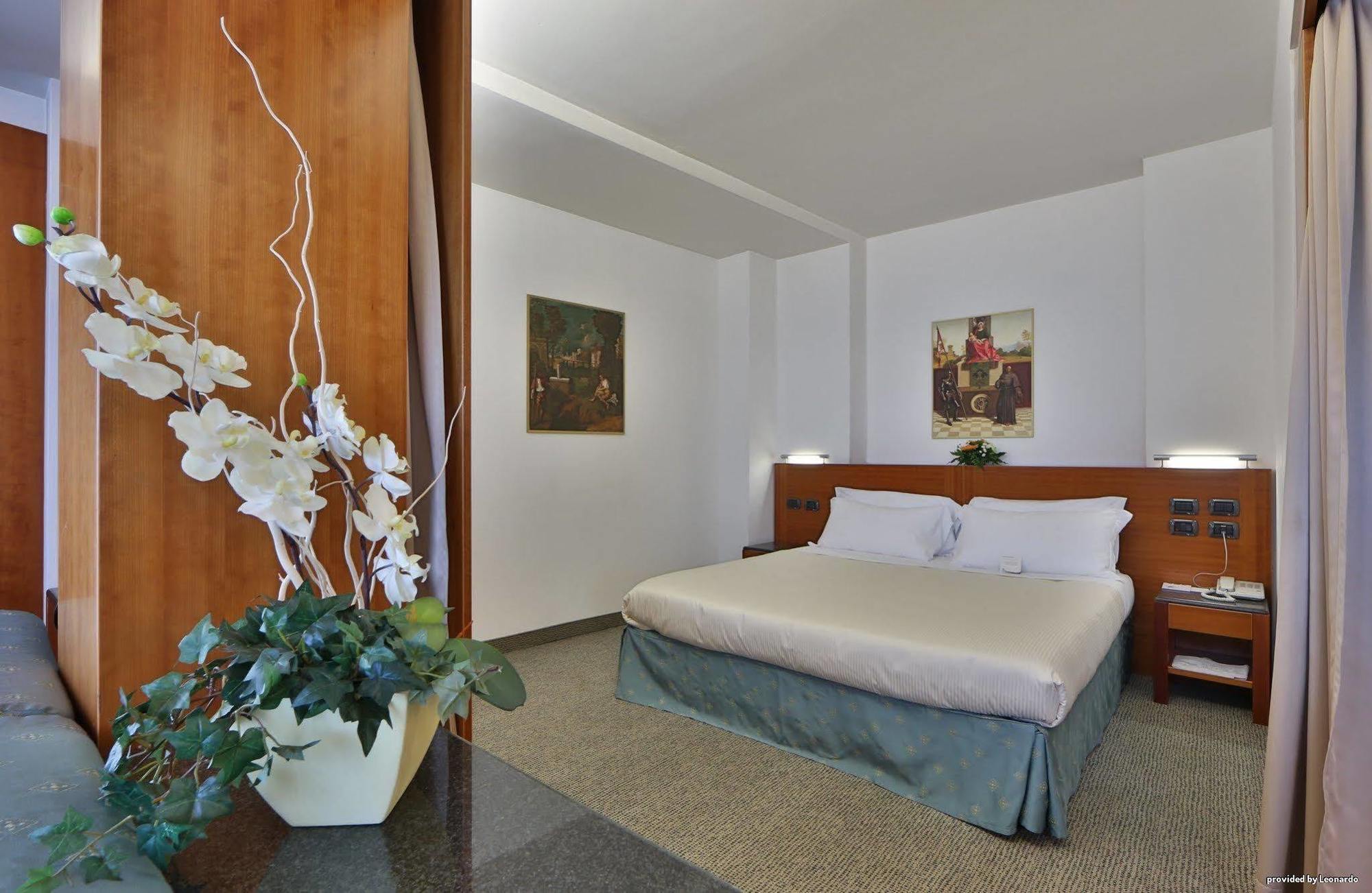 Albergo Roma, BW Signature Collection كاستيلفرانكو فينيتو المظهر الخارجي الصورة