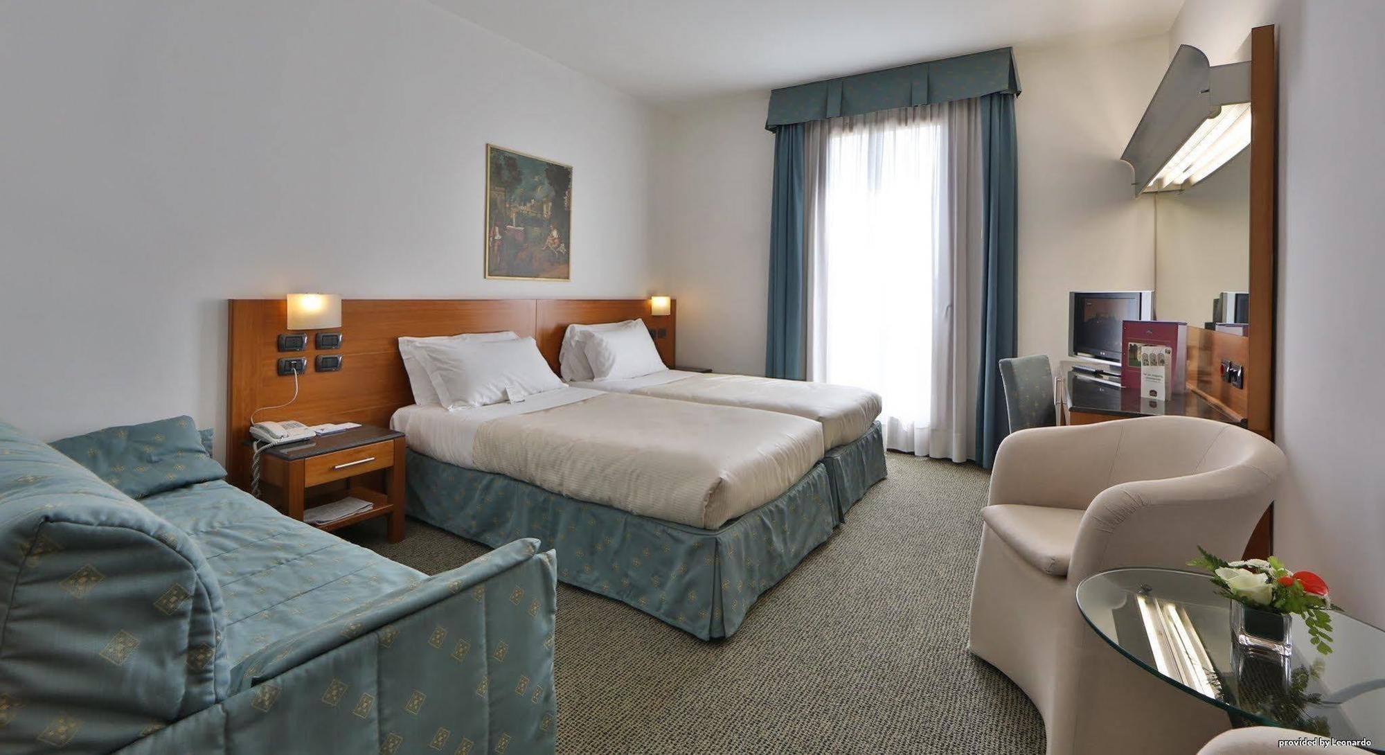 Albergo Roma, BW Signature Collection كاستيلفرانكو فينيتو المظهر الخارجي الصورة