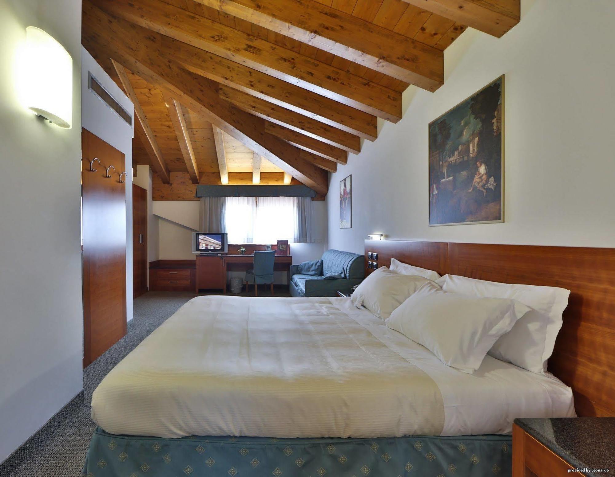 Albergo Roma, BW Signature Collection كاستيلفرانكو فينيتو المظهر الخارجي الصورة
